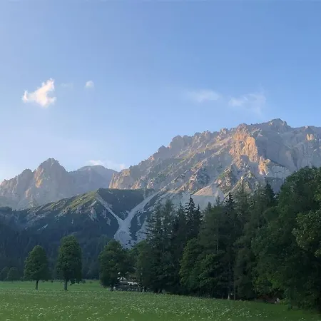 Family - Dachstein View Апартаменты