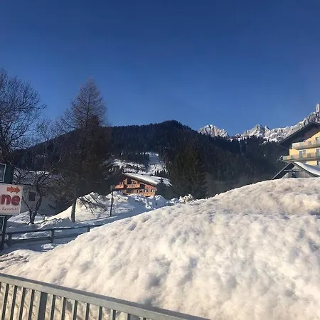 Family - Dachstein View Рамзау